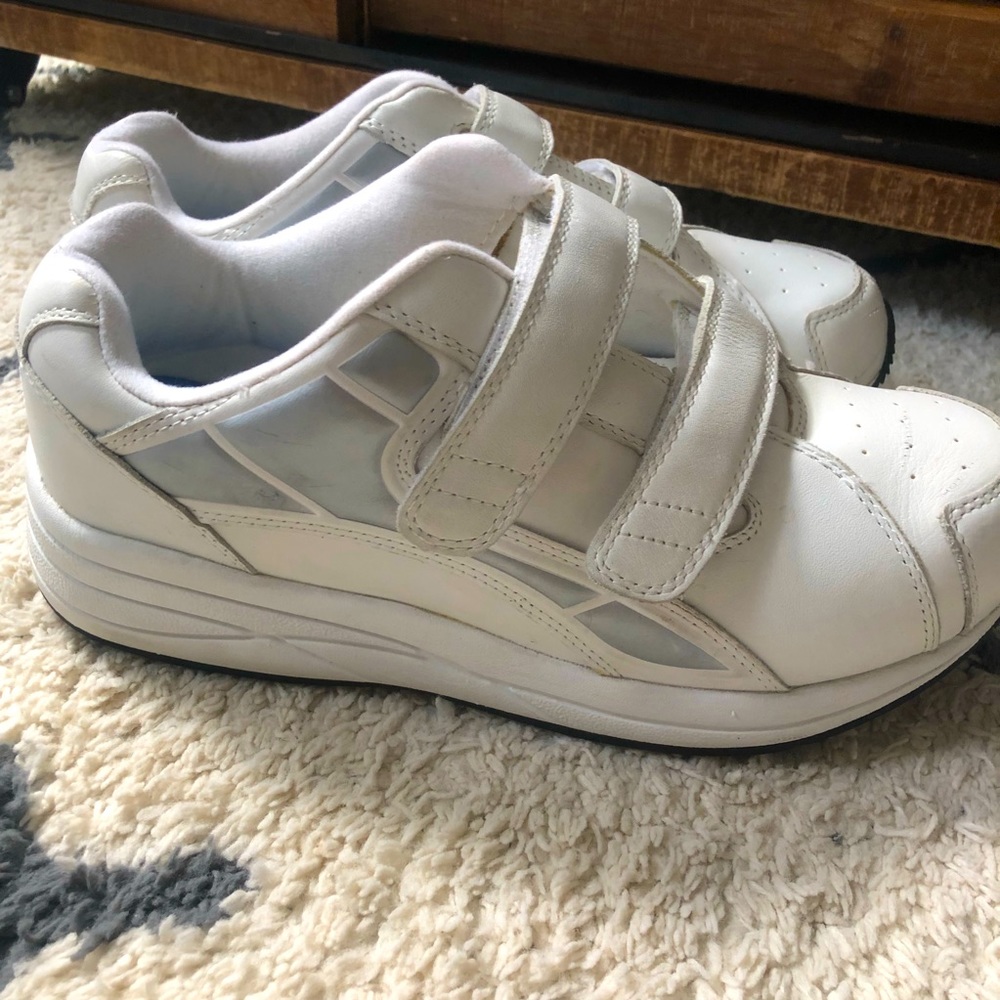 Drew Shoes Force V